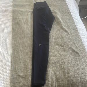 Alo Black Leggings